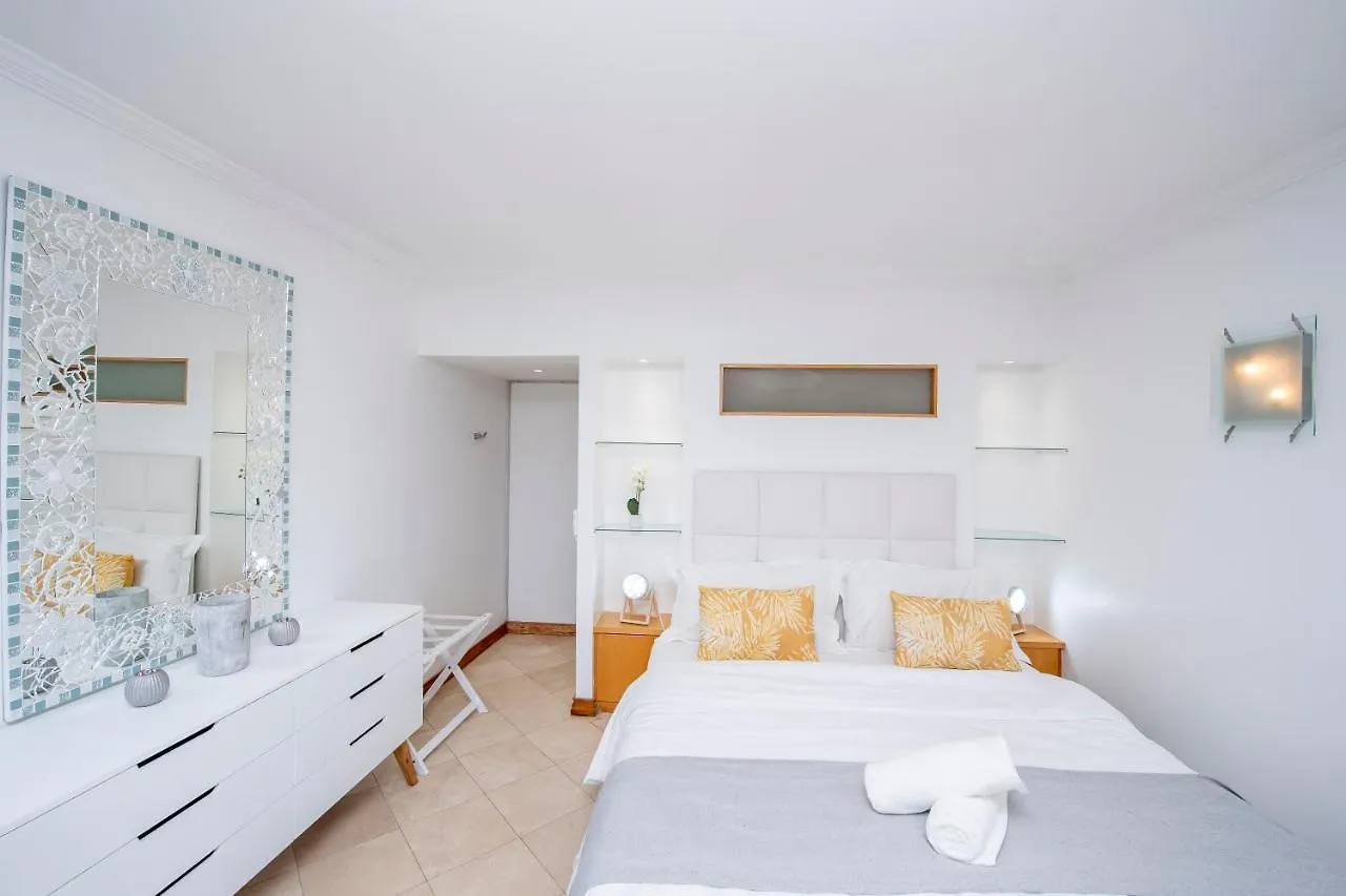 Clifton Beach Studio Apartment Cape Town